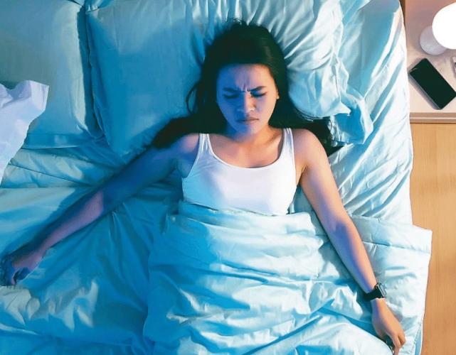 睡眠癱瘓 睡眠癱瘓