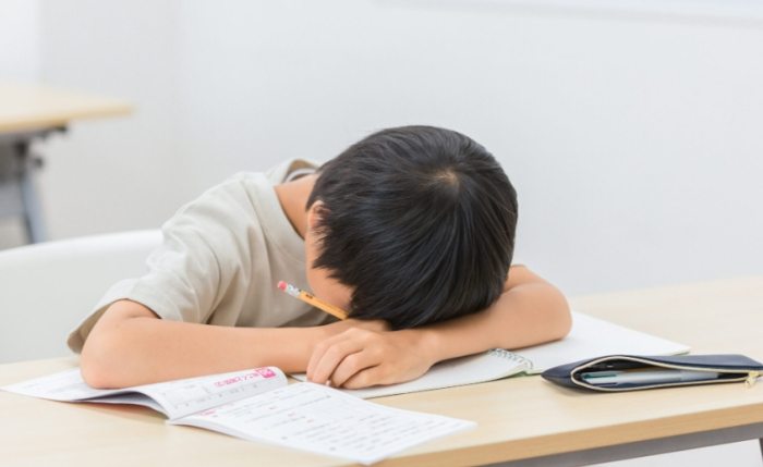 睡覺時頭腦一直想東西