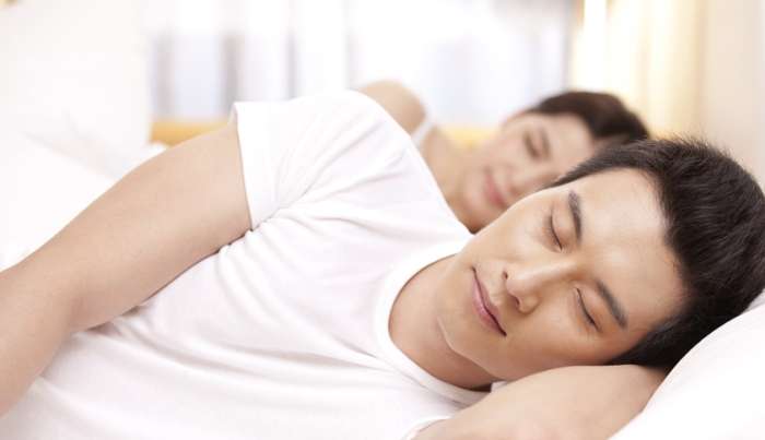 不同人群適合的側睡方式